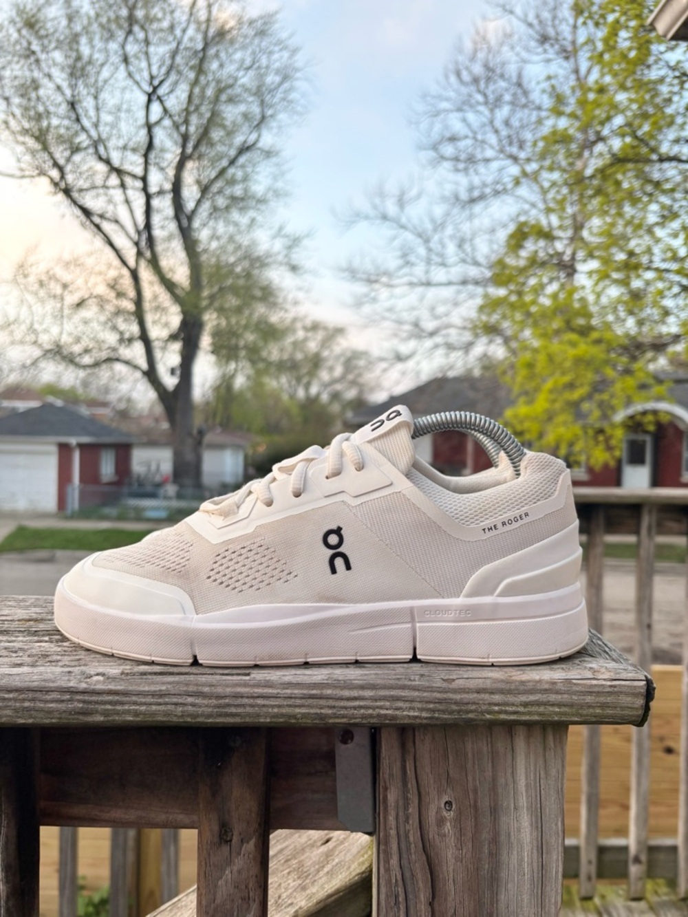 Women's On The Roger Spin 2, White/Black, 8 B Medium US Tennis Shoes.